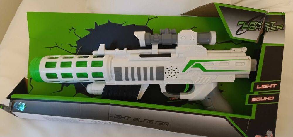 Karabin Simba Planet Fighter