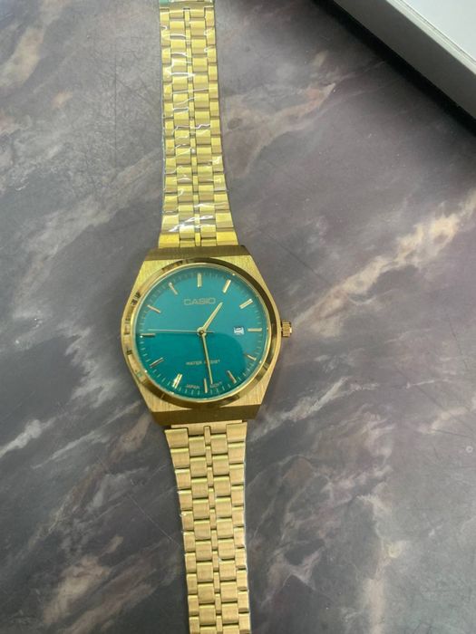 Наручні годинники Casio MTP-B145G Вибір кольорів