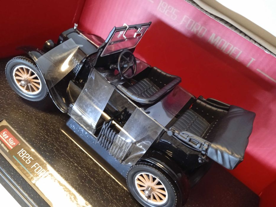 1/24 Sun Star Ford Model T 1925