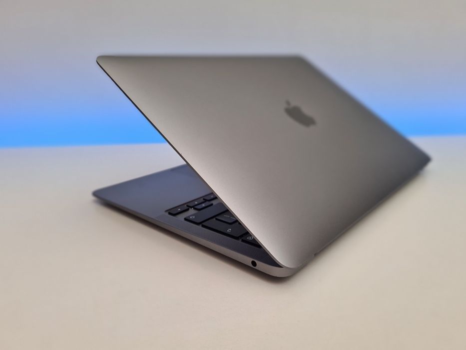 Laptop MacBook Air M1 bardzo dobry stan - pierwszy właściciel