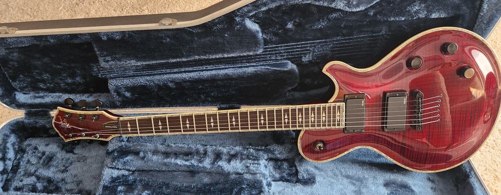 Guitarra Michael Kelly patriot premium EMG