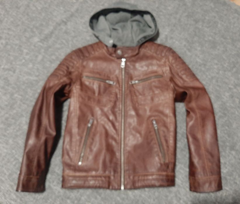 Сильная подростковая куртка