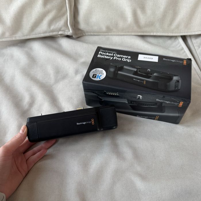 Батарейна рукоятка Blackmagic Design Pocket Cinema Camera 6K4К