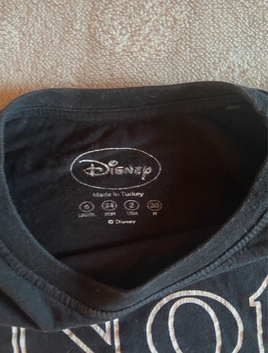 T-shirt preta disney