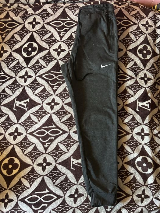 Spodnie dresowe szare L męskie