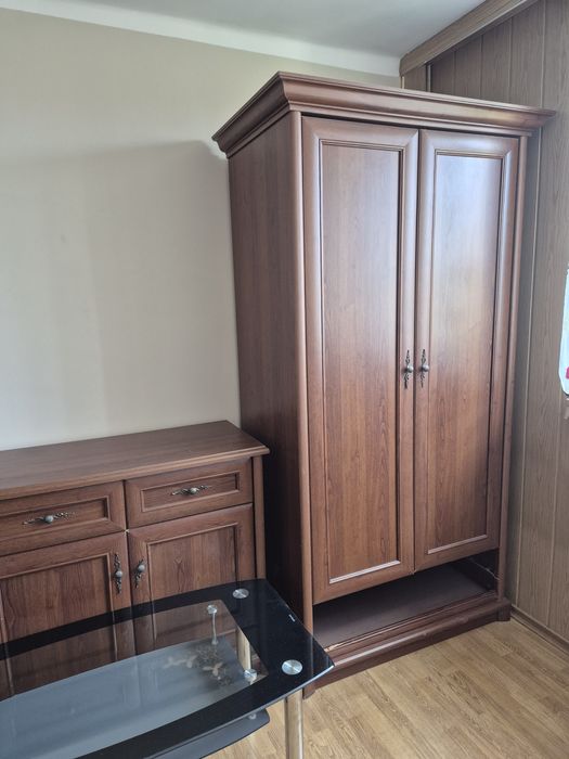 Komoda, szafa, stolillk, kanapa