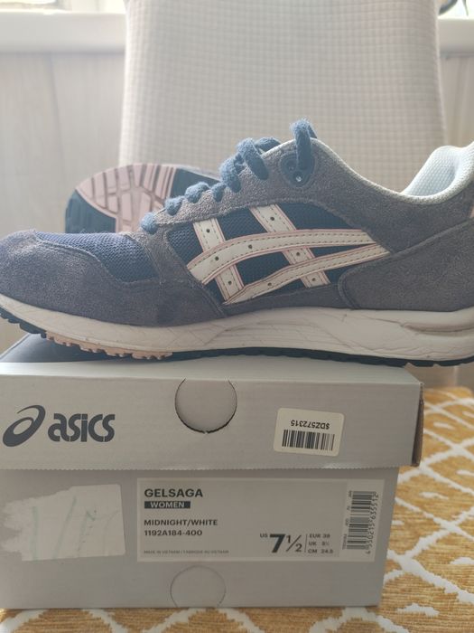 Кросівки Asics жіночі