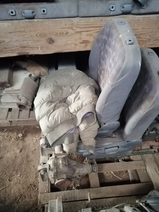 Nissan terrano 2 + Ford maverick