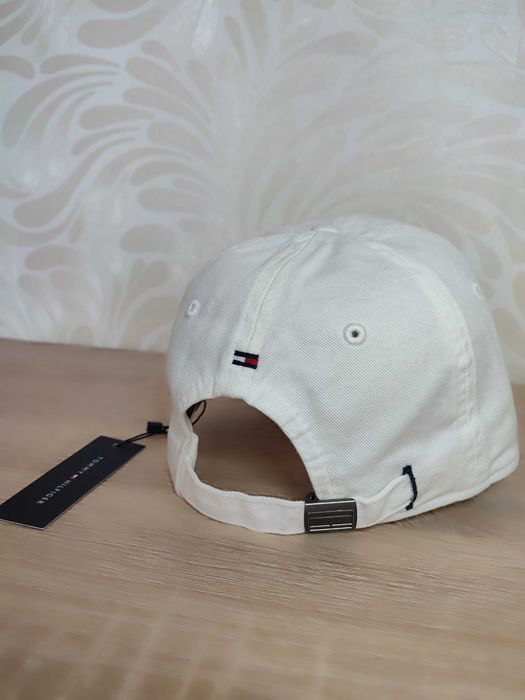Кепка бейсболка Tommy Hilfiger біла