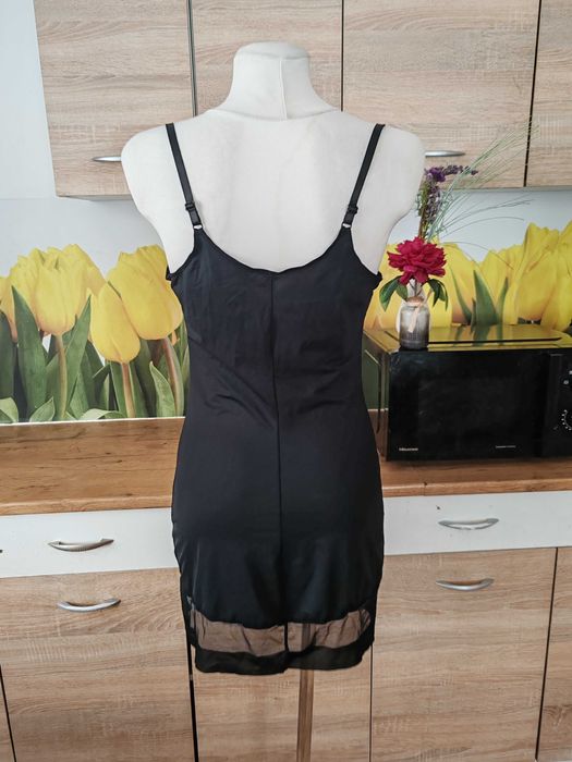 Czarna halka modelująca korygująca Shein rozmia ok 42/44 nylon/elastan