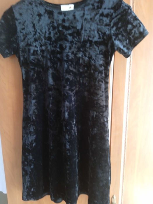 Sukienka dla dziewczynki czarna koniec roku początek 8, 9 lat