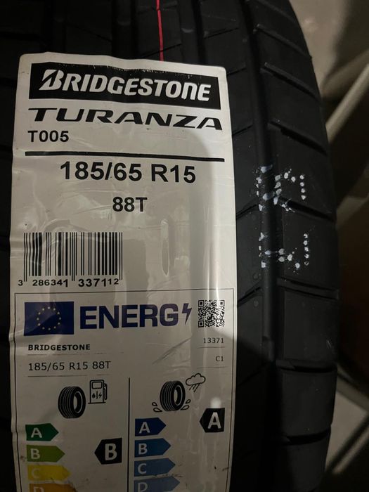 Pneus ( 2x ) BRIDGESTONE 185/65 R15