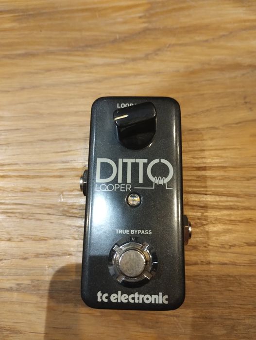 TC Electronic polytune Ditto looper