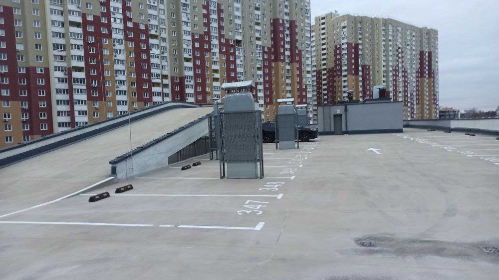 ЖК Варшавский. Олександра Олеся 2. Паркинг 14 м2