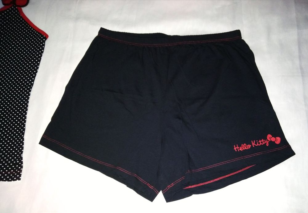 Women's Cotton Pajama Set with Shorts and Straps for Summer 'Hello Kitty'64751663917699123