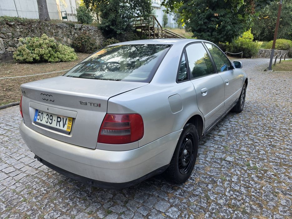 Audi A4 1.9 Tdi 110Cv Ano 99/06