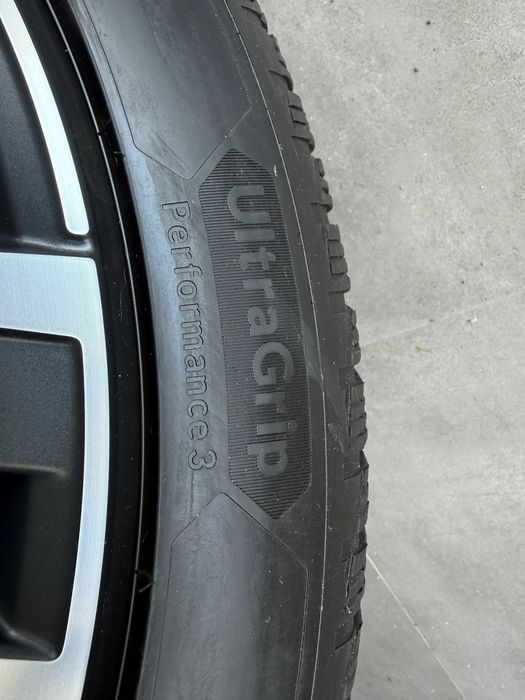 Koła VW ID..7 opony zimowe GoodYear  235/45 R20
