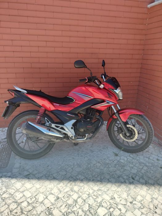 Honda cb 125 F..