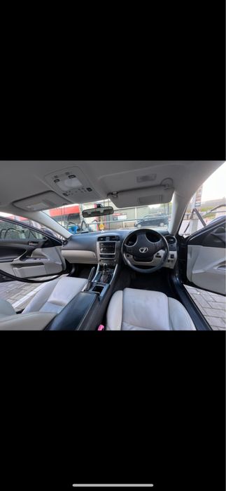 Lexus is 220 d на розборку