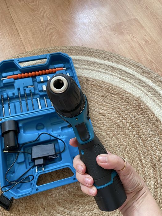 Дрель шуруповерт Makita