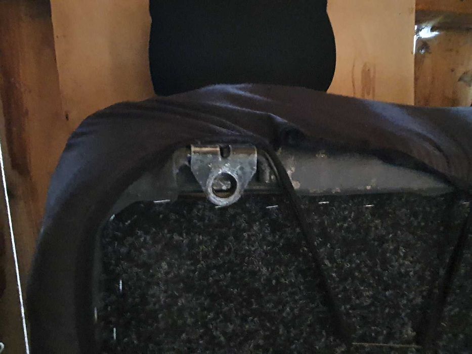 Сидіння для VW Caddy B2 2005