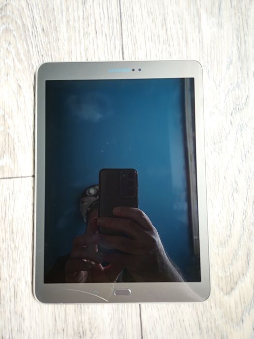 Планшет Samsung Galaxy Tab S2 9.7" 32GB LTE Bronze Gold SM-T819N