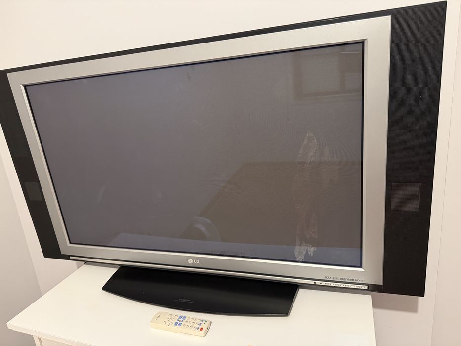 Televisão LG 43”