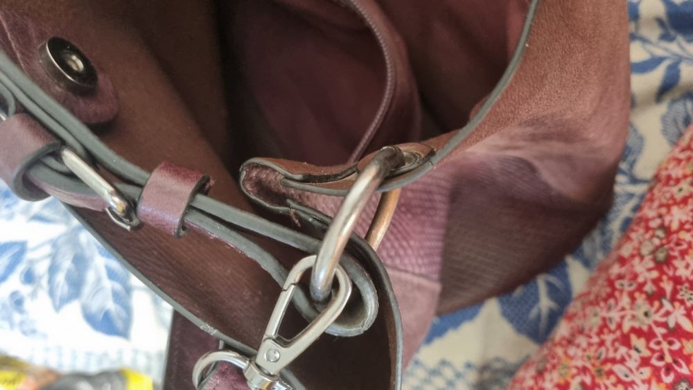 Сумочка із ееокожі