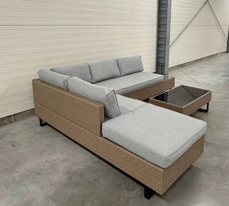 Nowy Narożnik ogrodowy ze stolikiem z technorattanu