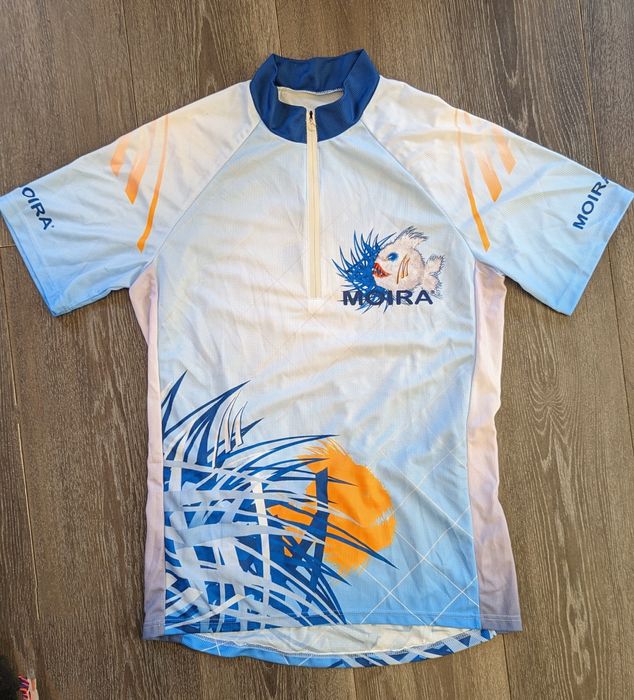 Велосипедна футболка зі світлодіодами, Чехія