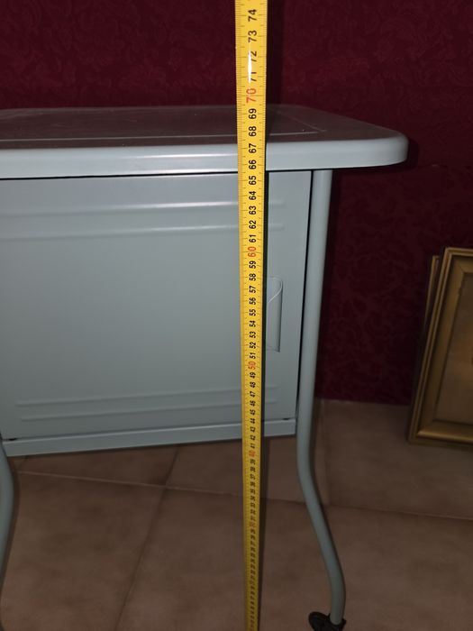 Mesa de apoio em chapa ikea
