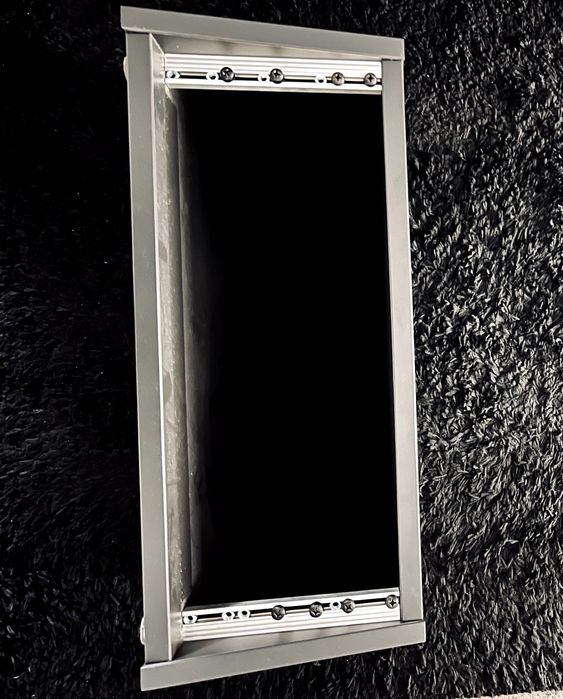 2 Racks Thon Studio Desktop 3U BK
