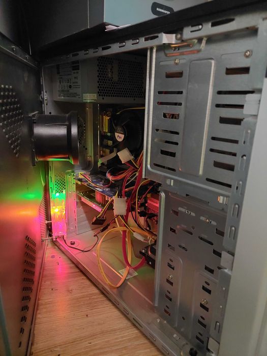 Komputer stacjonarny PC