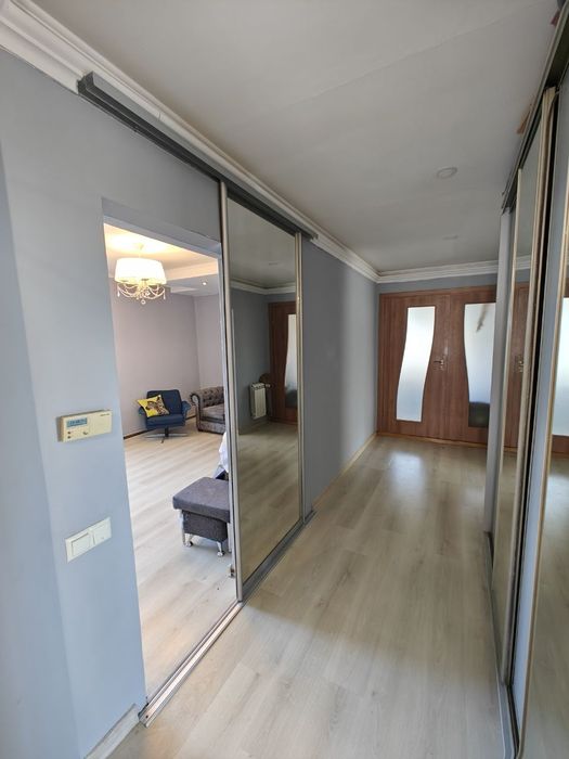 Продаж окремо стоячий будинок