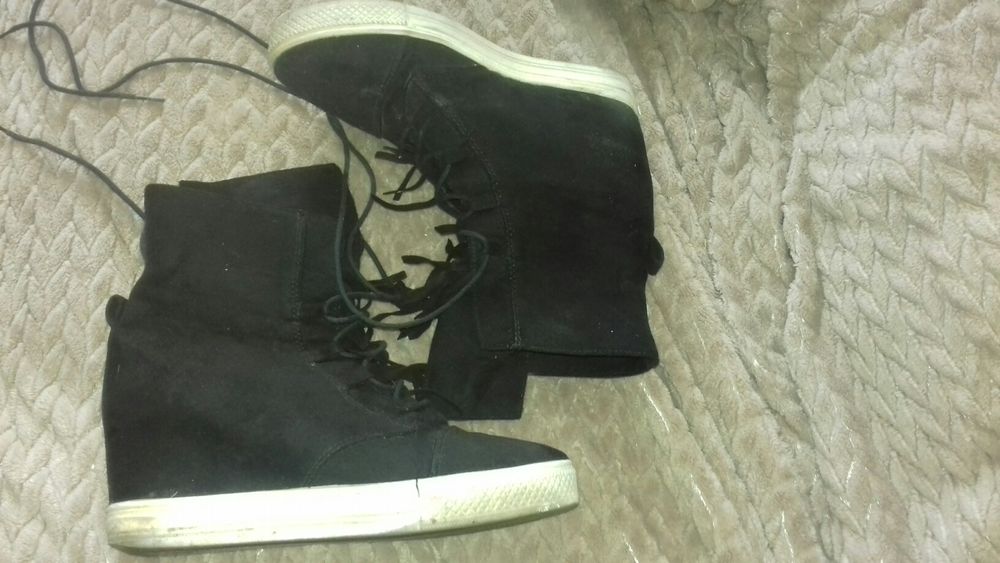 Czarne zamszowe sneakersy botki adidasy 39