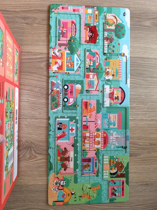 Puzzle z labiryntem ABC Miasta Smiki