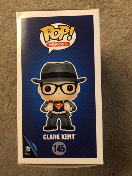 Funko Pop Clark Kent hot topic exclusive