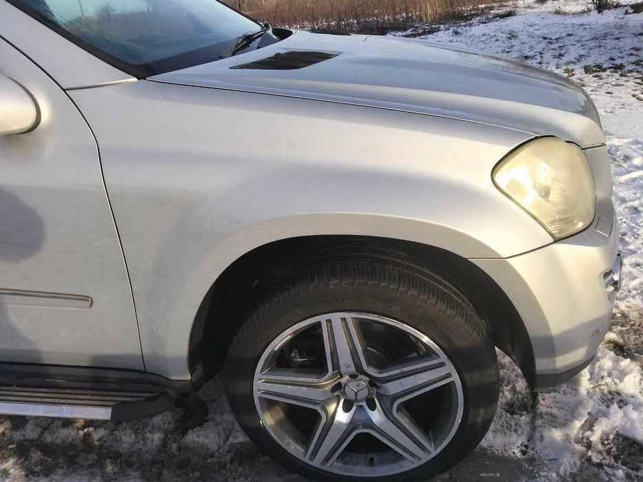 Крила передні Мерседес Гл 164 Mercedes GL 164 колір 775 оригінал