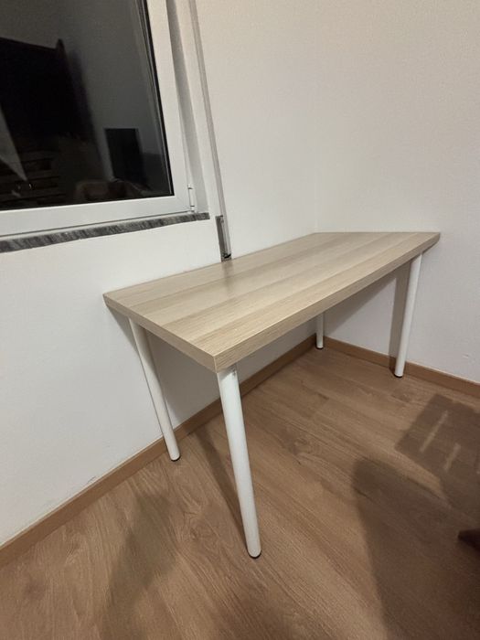 Mesa para estudo IKEA
