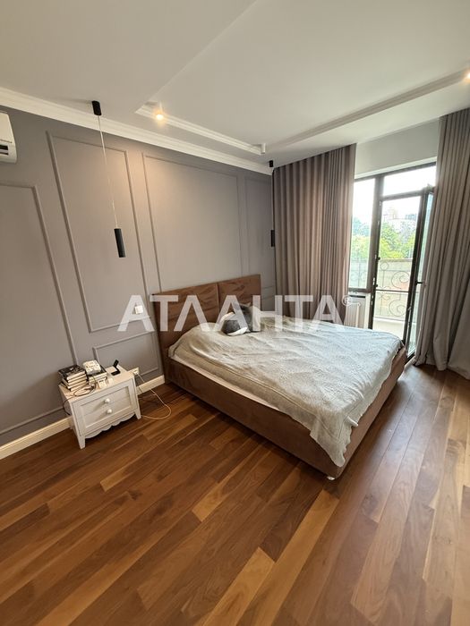 Предлагается к продаже 3 комнатная квартира на Фонтане в ЖК Лимнос !