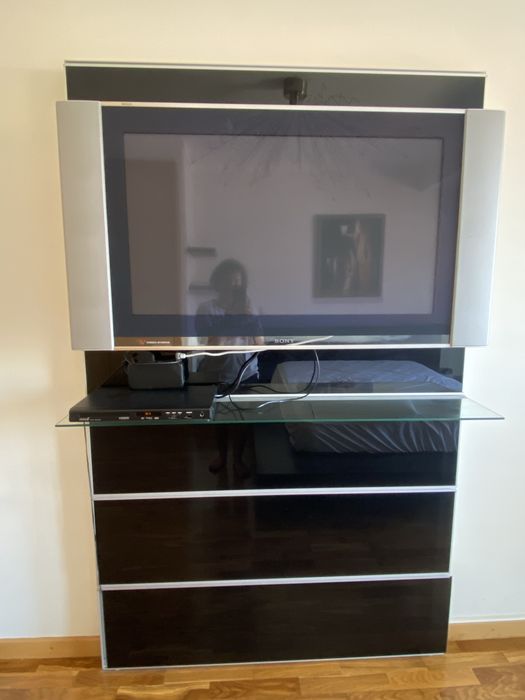 Suporte para televisao (fios ocultos)