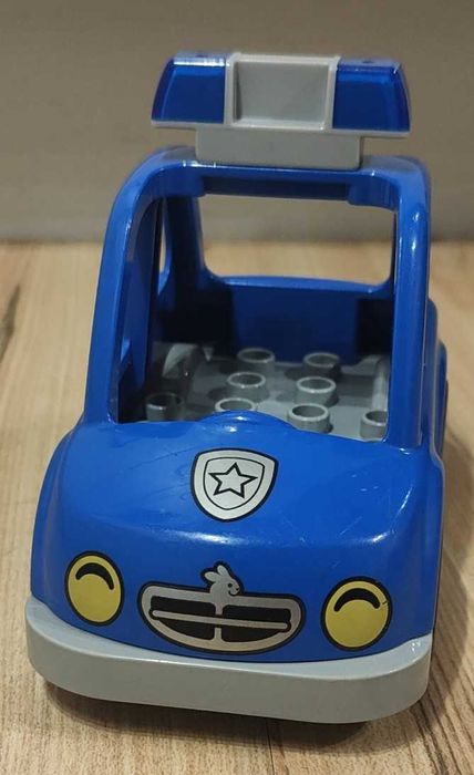 Radiowóz z zestawu Lego Duplo 10532 Policja
