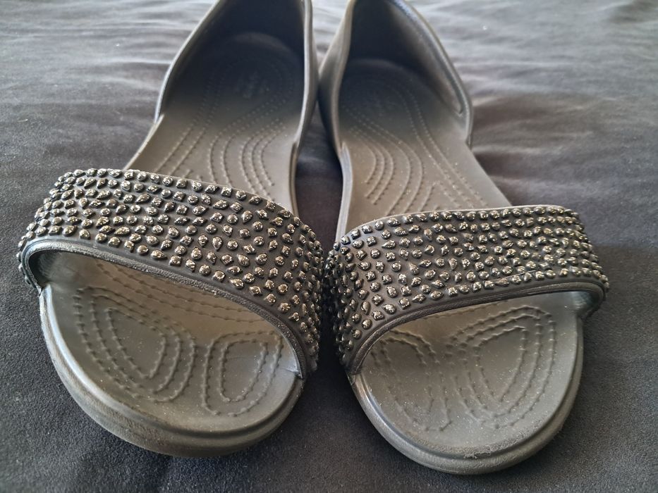 Крокси босоніжки crocs р.w7 устілка 24,5 см