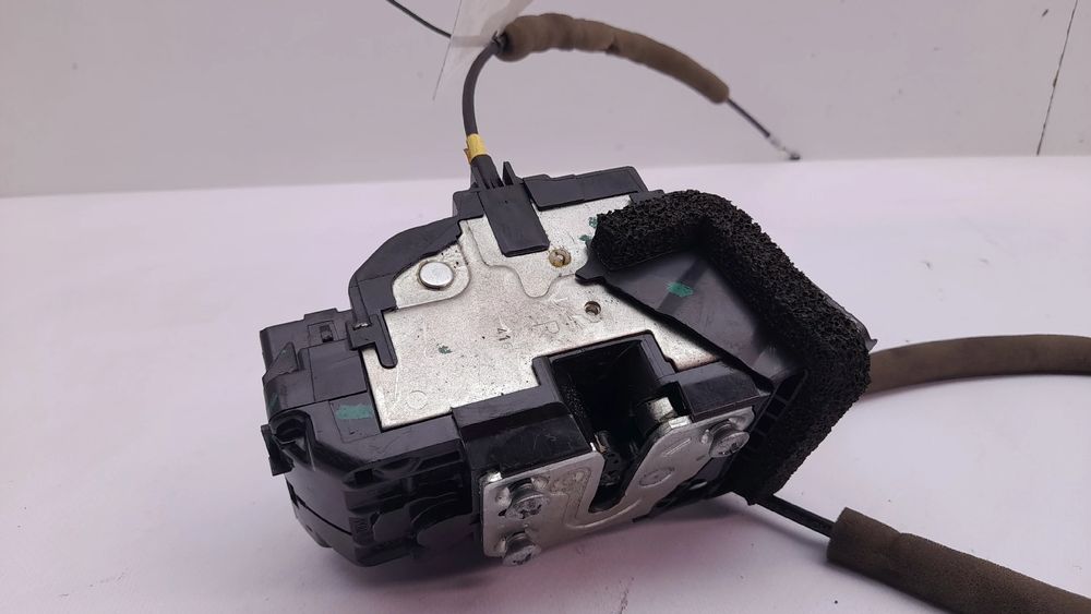 Fechadura / fecho porta frente direito NISSAN Qashqai II (J11)