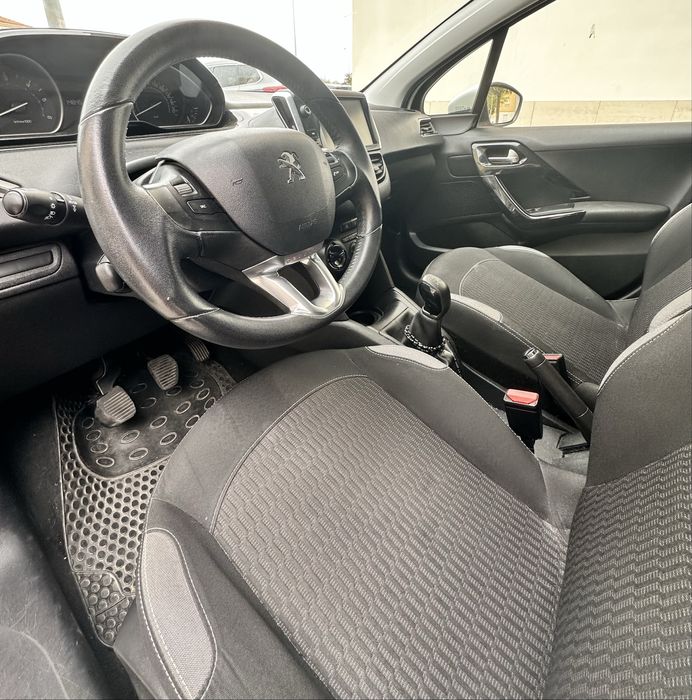 Peugeot 208 1.6 BlueHDI