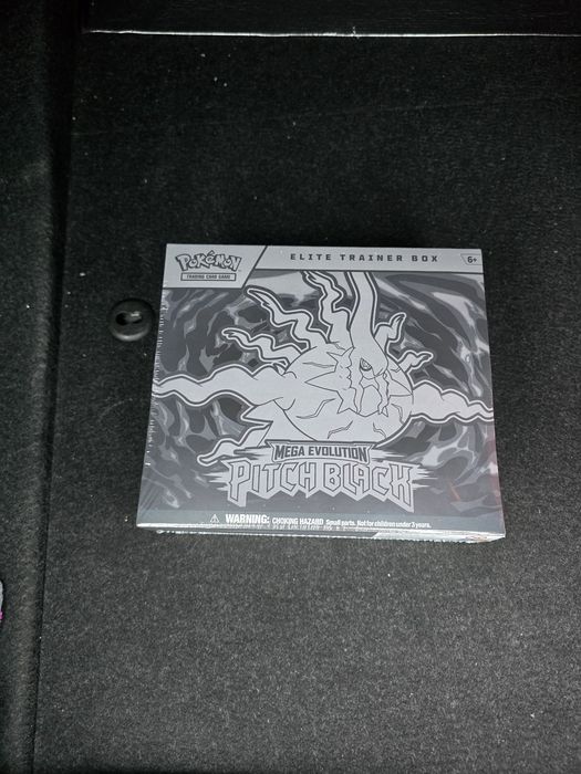 Pokemon ETB Pitch Black