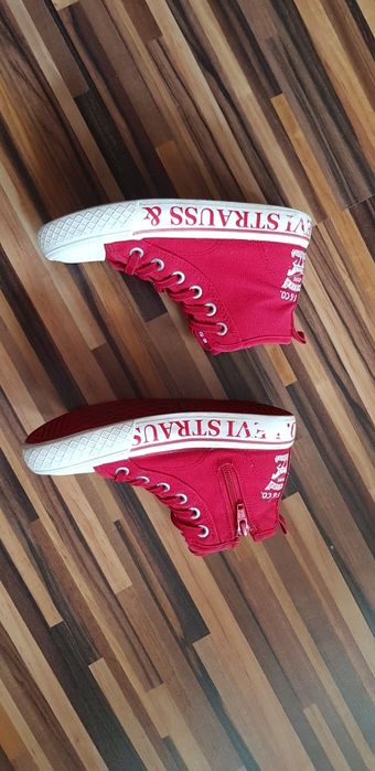 Sneakersy chłopięce w rozm 29 LEVI'S