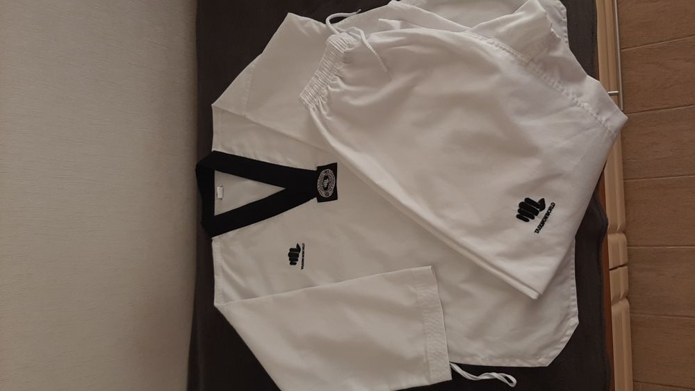 Форма для занятий Тхэквондо