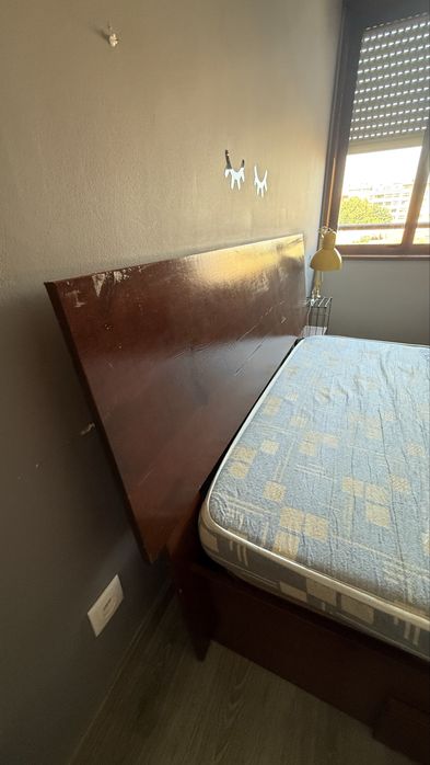 Cama de casal 160x190 com colchão