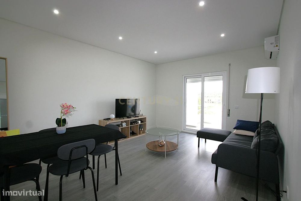 Apartamento T2 como novo, com elevador, no centro de Algoz, Silves — Algoz E Tunes, Faro